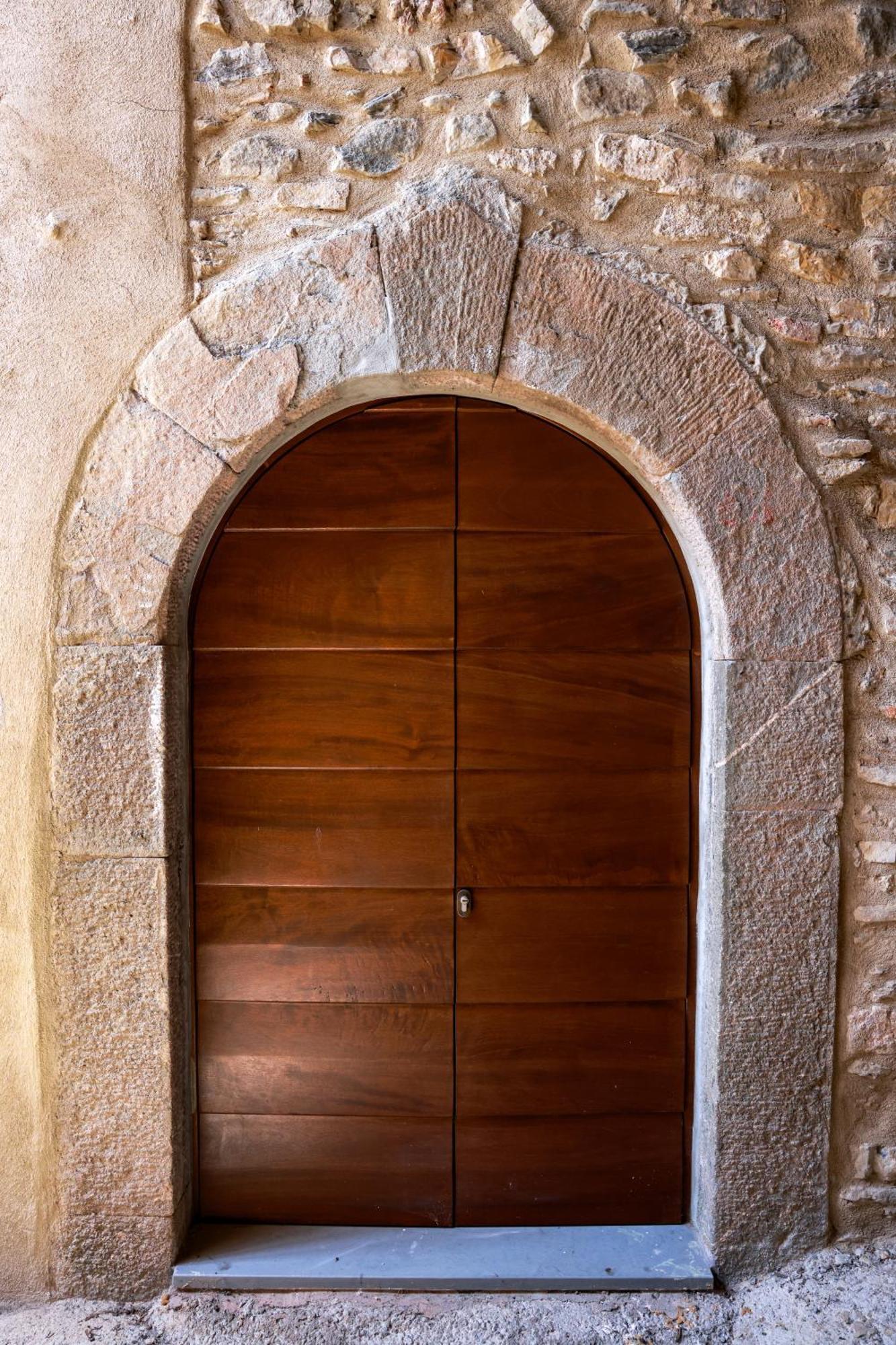 Affittacamere Borgo Degli Artisti Boutique Rooms Serricciolo Bagian luar foto