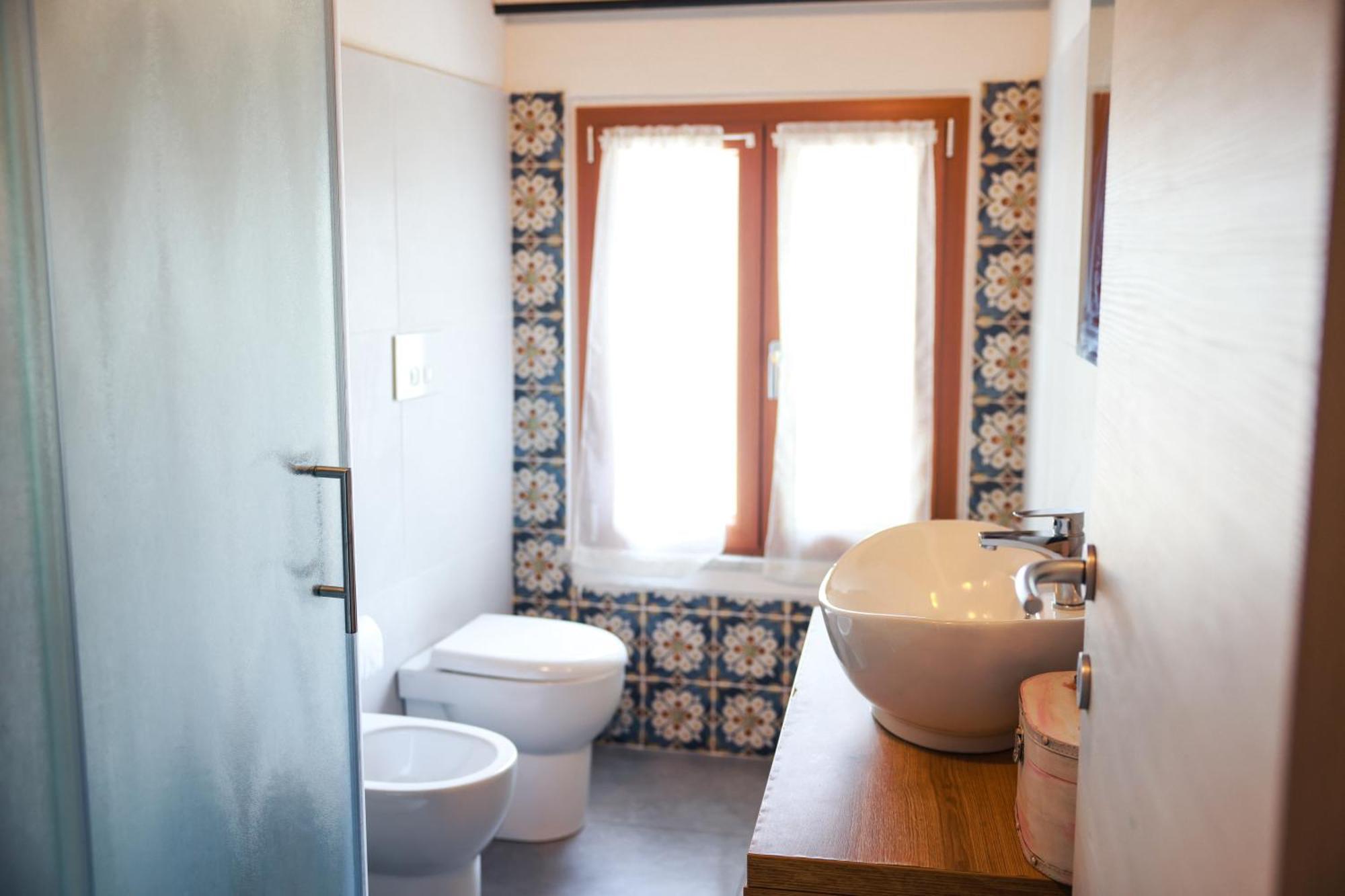 Affittacamere Borgo Degli Artisti Boutique Rooms Serricciolo Bagian luar foto