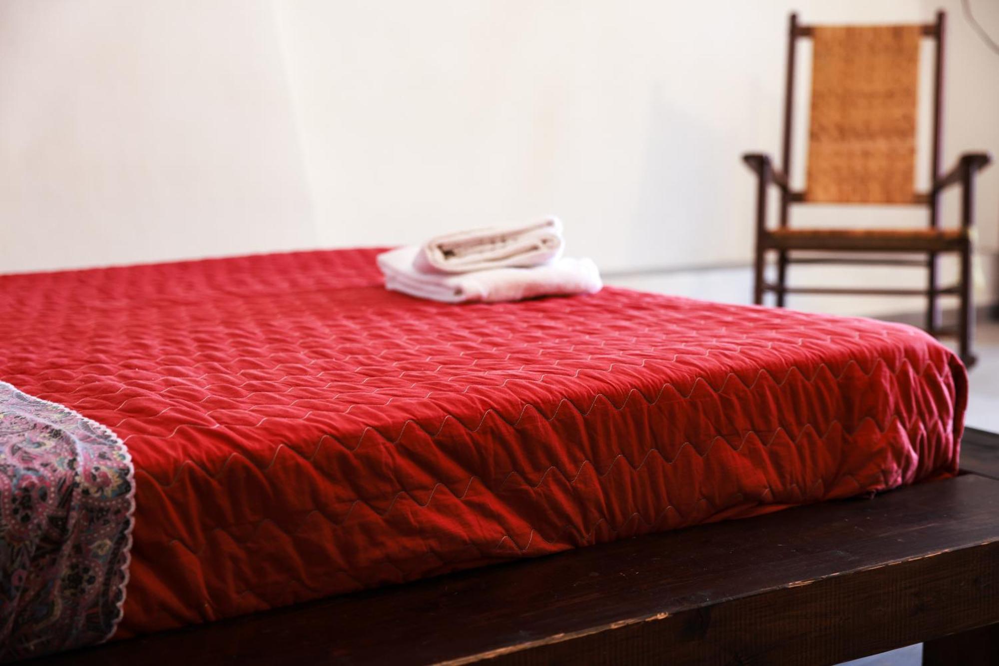 Affittacamere Borgo Degli Artisti Boutique Rooms Serricciolo Bagian luar foto